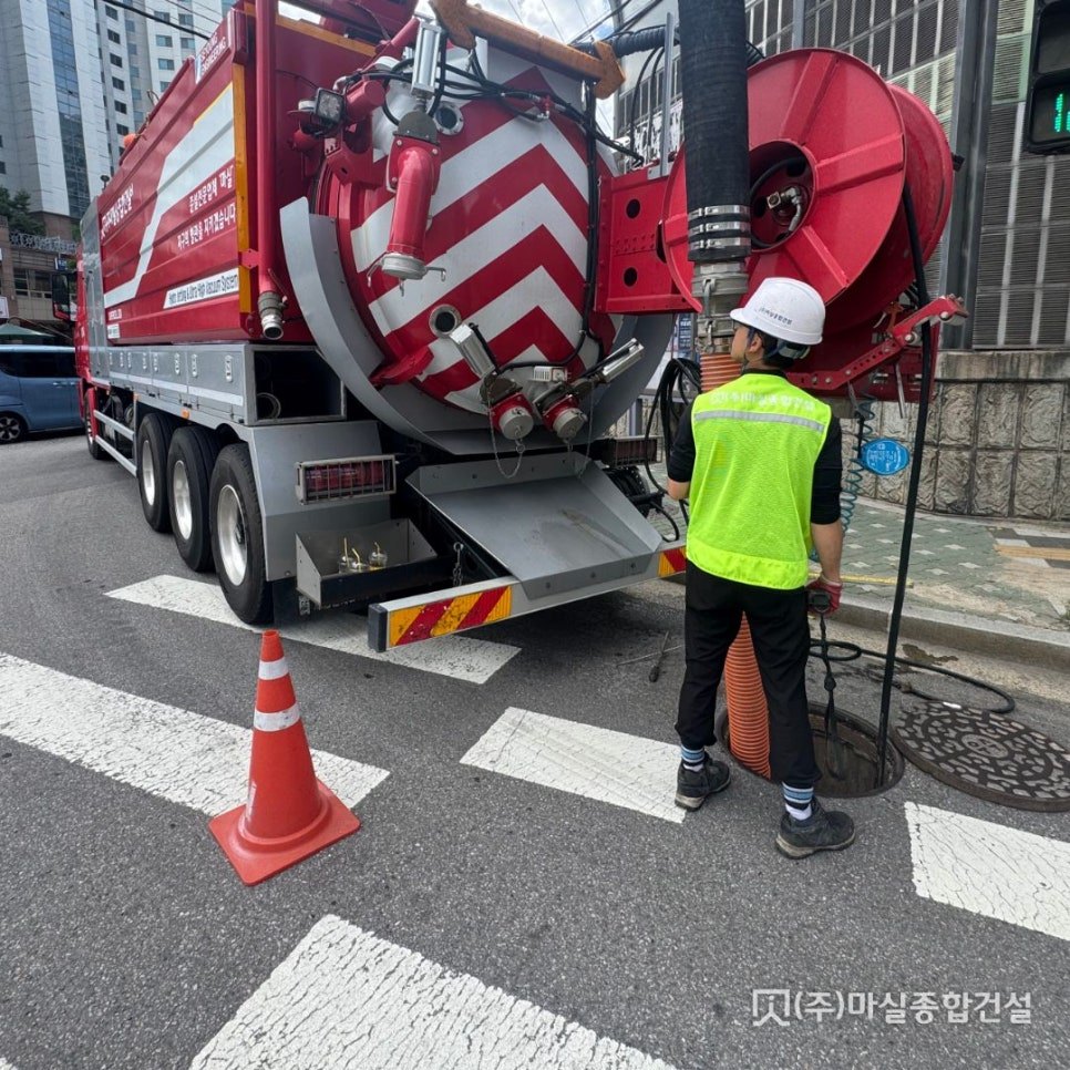 화성준설업체 하수도준설 관로 폐쇄 위기 공장 배수로 완벽 복원 후기 현장 사진 2